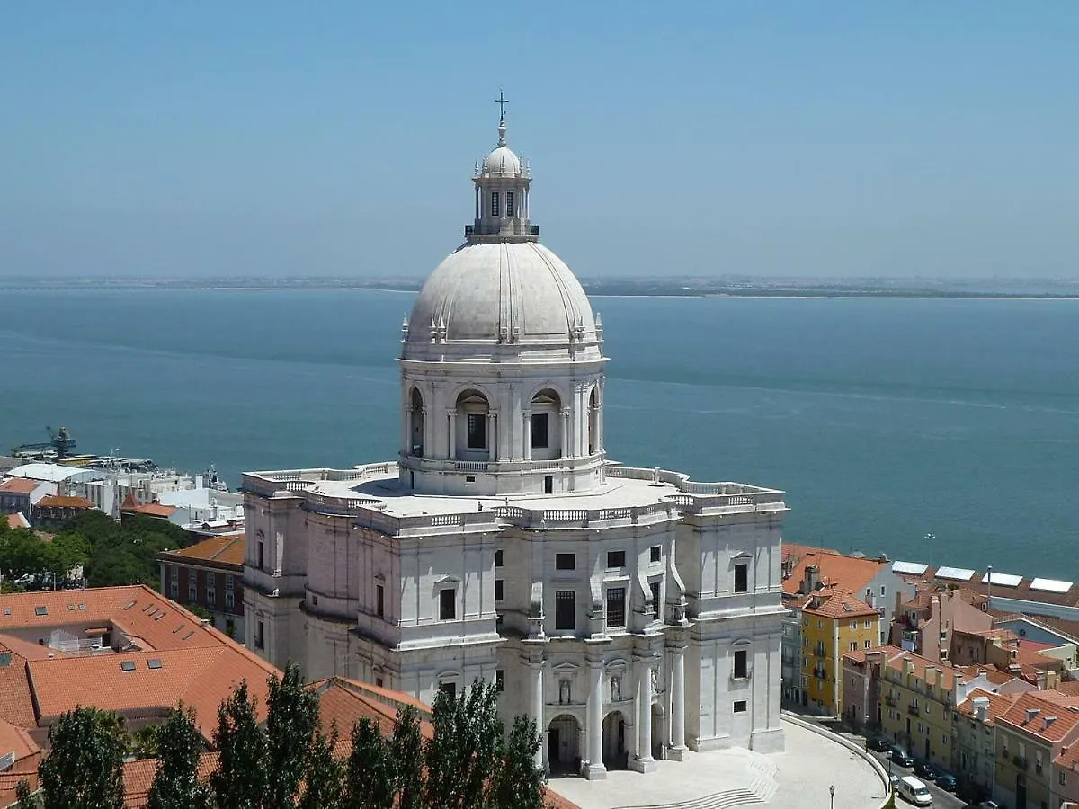 리스본 River View Balcony - Historic Center ! 아파트